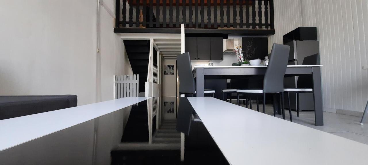 Le Telly-Centre Ville-Petits Prix-Ideal Pour Rayonner Sur La Ville Carcassone Exterior photo